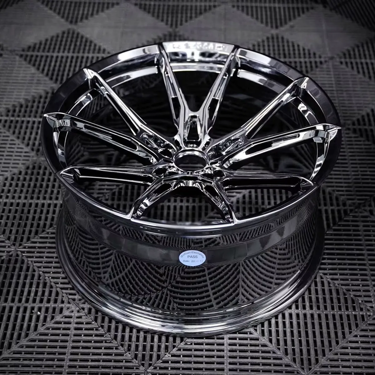 JG Factory 5x112 5x114.3 5x120 Custom PCD ET  Deep Concave Forged Alloy Wheels Gloss Black Painted for Performance Sedan forged wheel